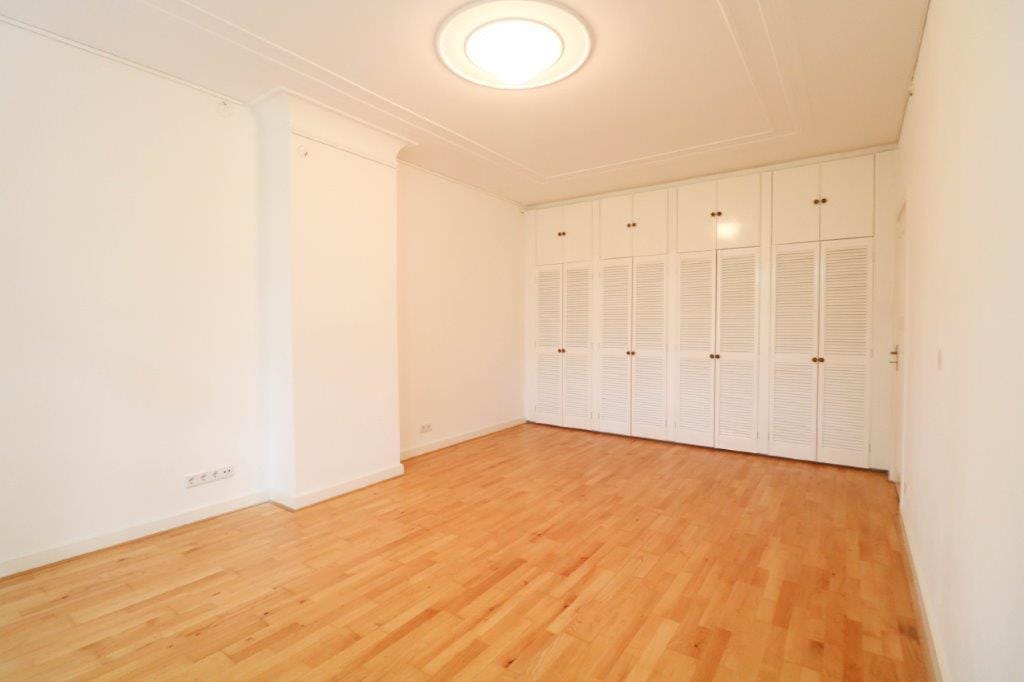 Photo 15 of Burnierstraat 21