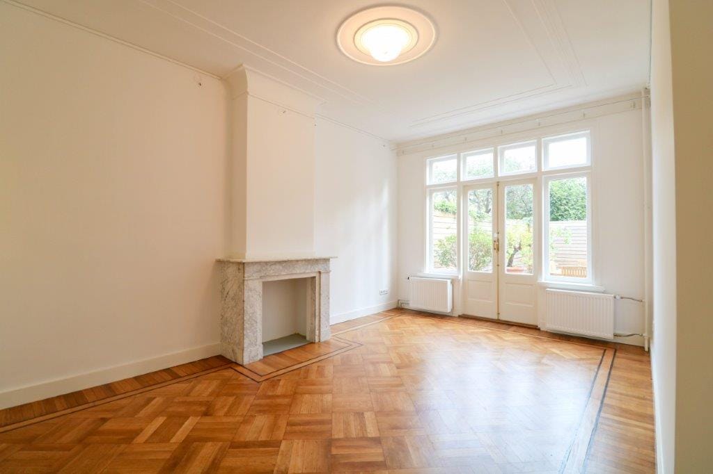 Photo 6 of Burnierstraat 21