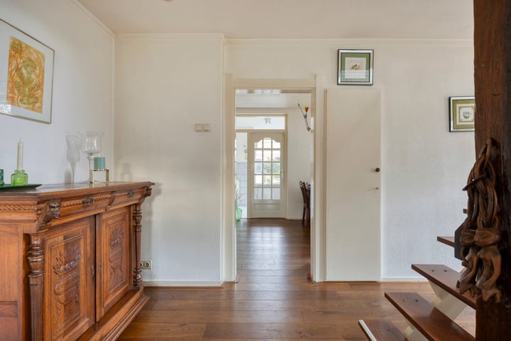 Foto 11 van Duizendschoonstraat 52