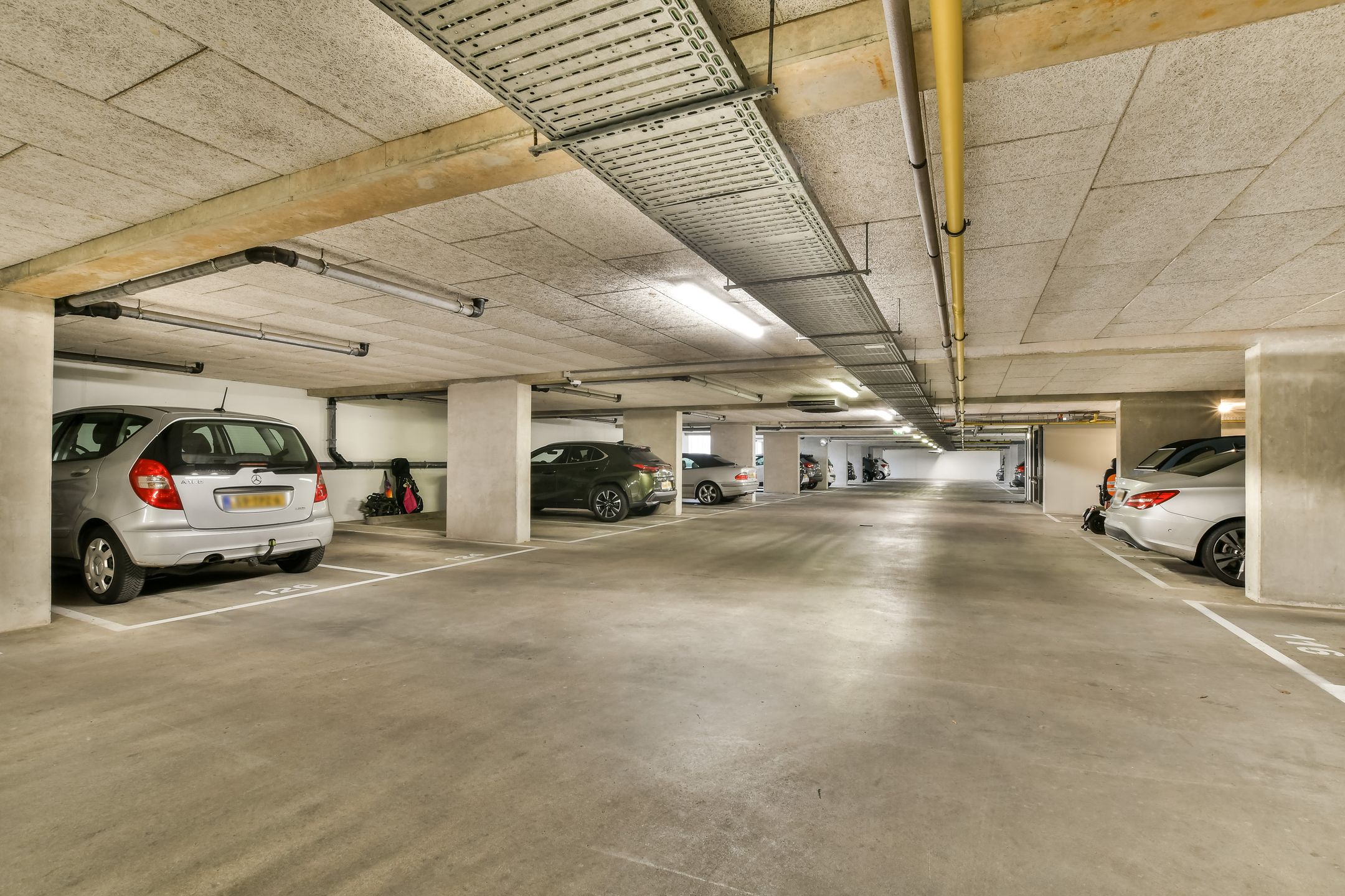 Foto 30 van van Maanenstraat 80