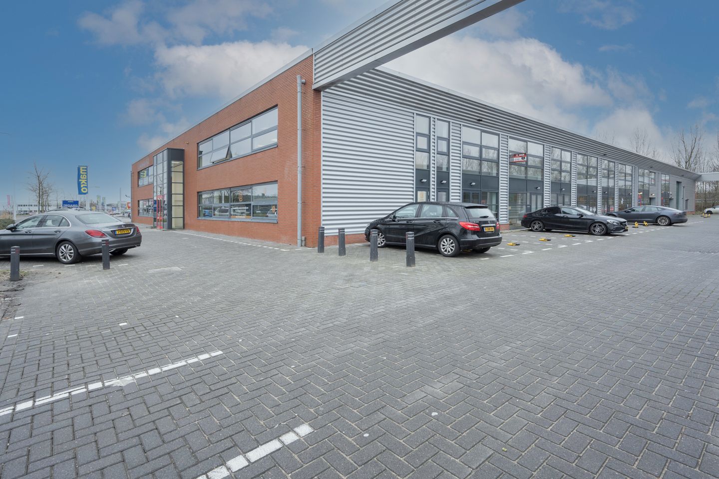 Bekijk foto 3 van Parallelweg 128-B