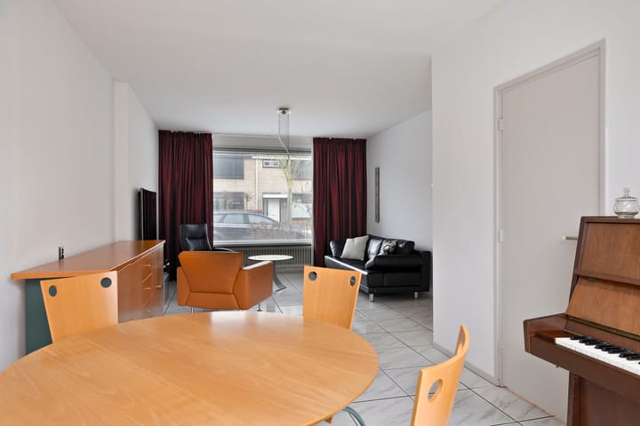 Photo 3 of Meent 175