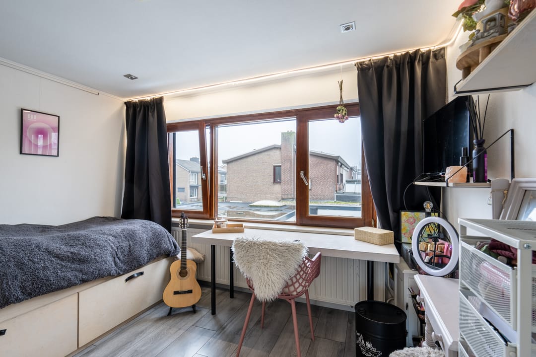 Photo 17 of Bungestraat 9