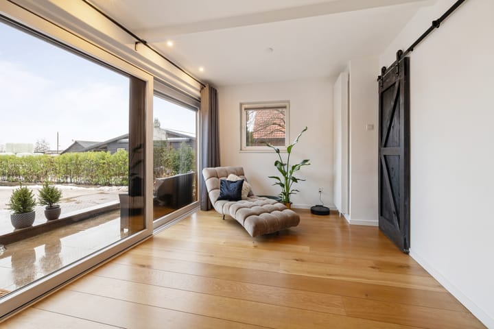 Foto 4 van Middenweg 68