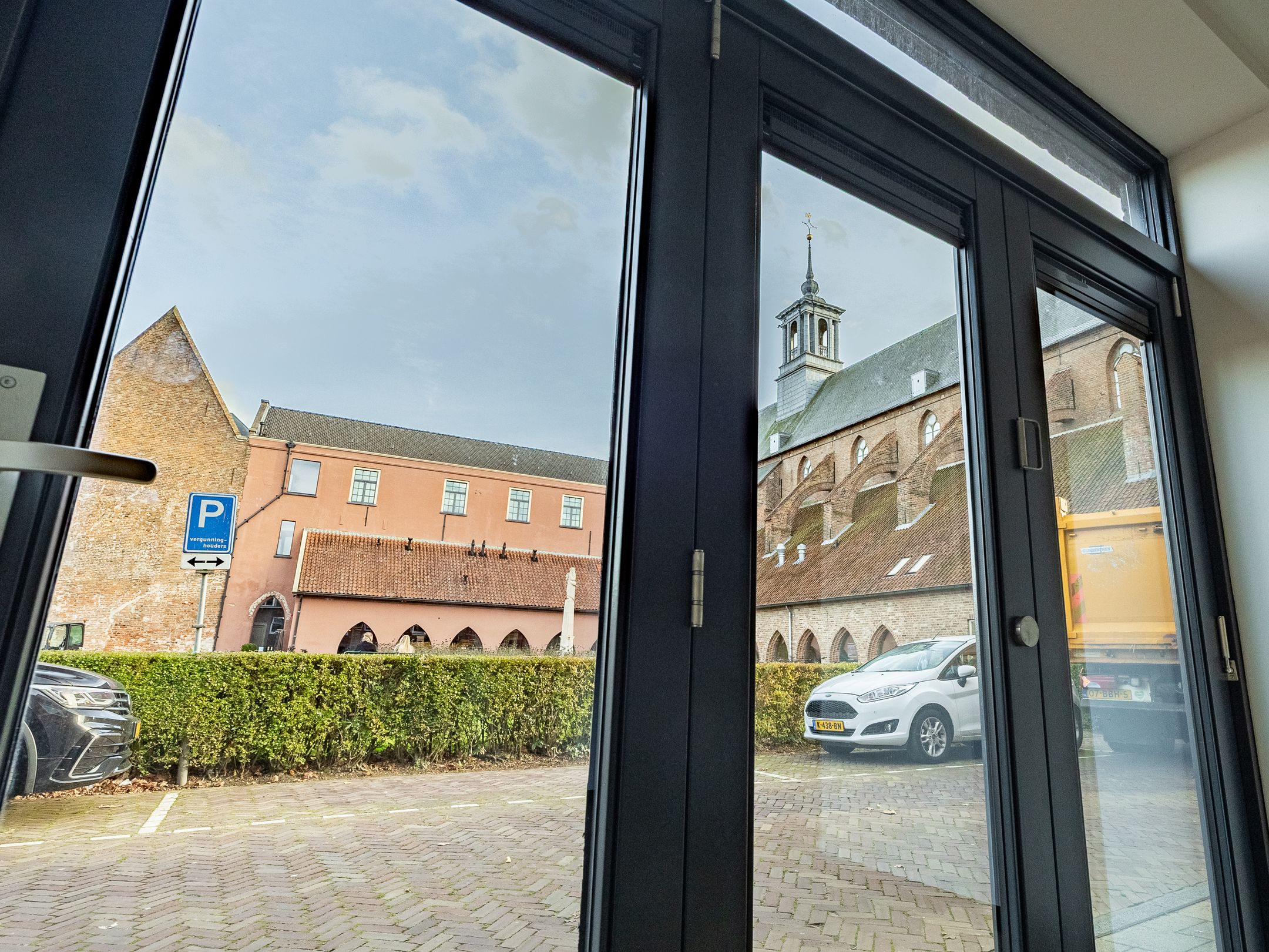 Foto 33 van Broederenkerkplein 1