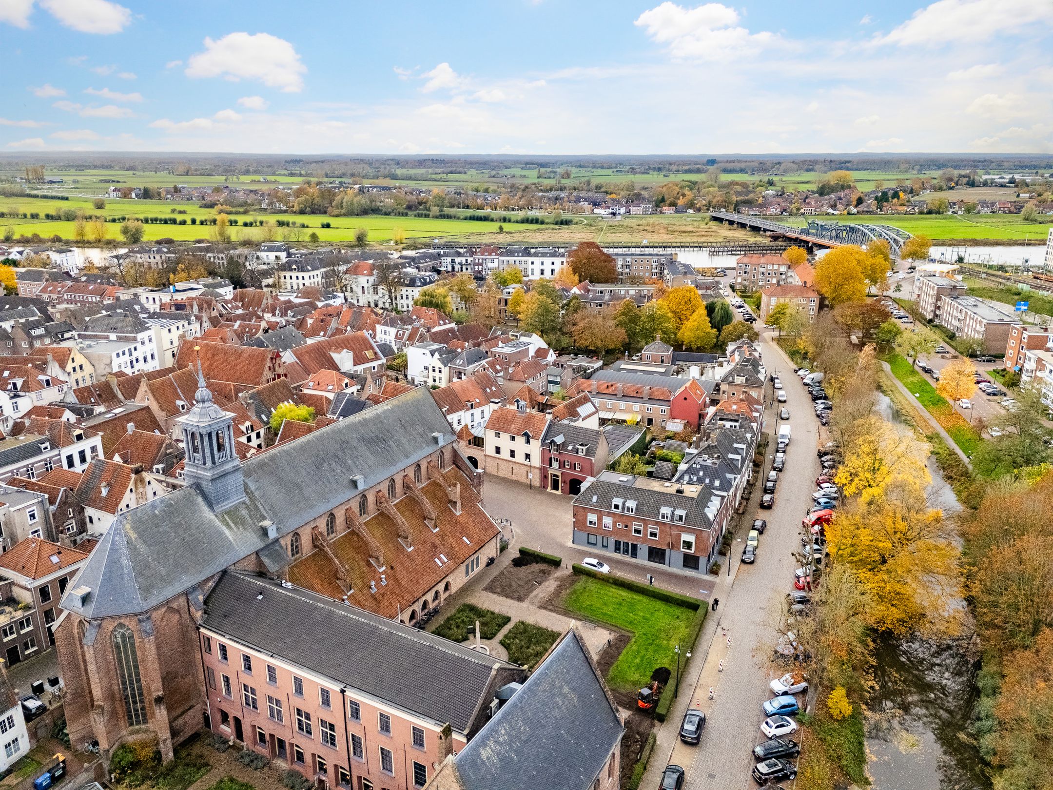 Foto 42 van Broederenkerkplein 1