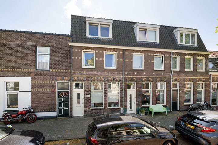 Dr. Leijdsstraat 38
