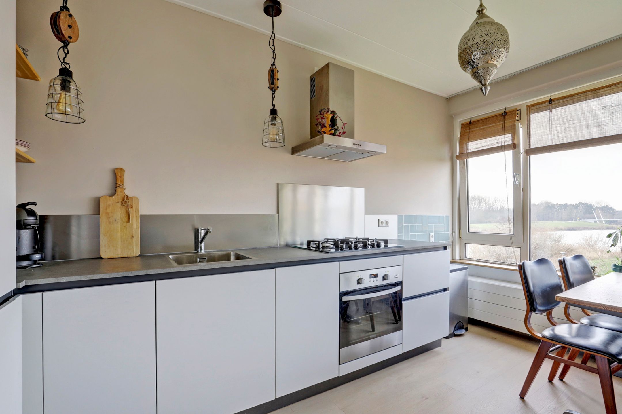 Photo 18 of Beekmanstraat 163