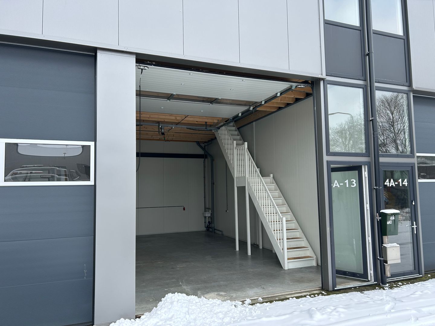 View photo 2 of Industrieweg-West 4-A13