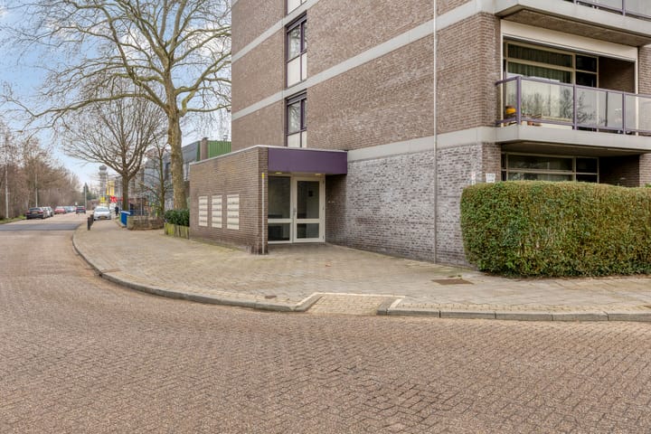 Foto 4 van Kastelenplein 25