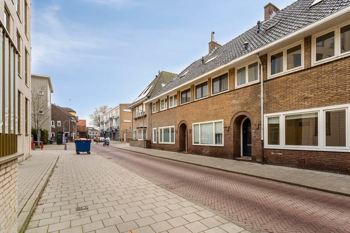Photo 2 of Kapelstraat 6
