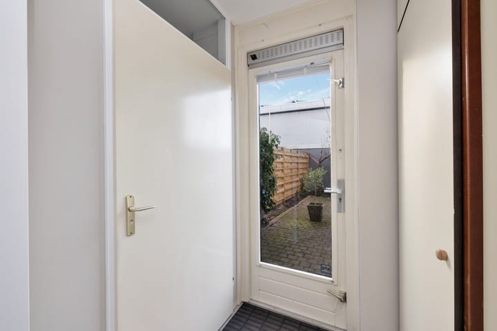 Photo 18 of Haya van Someren-Downerstraat 22