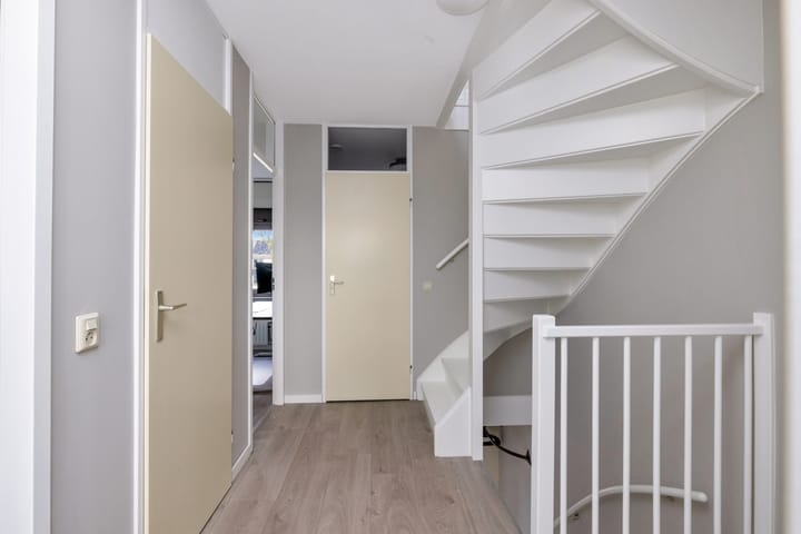 Photo 20 of Haya van Someren-Downerstraat 22