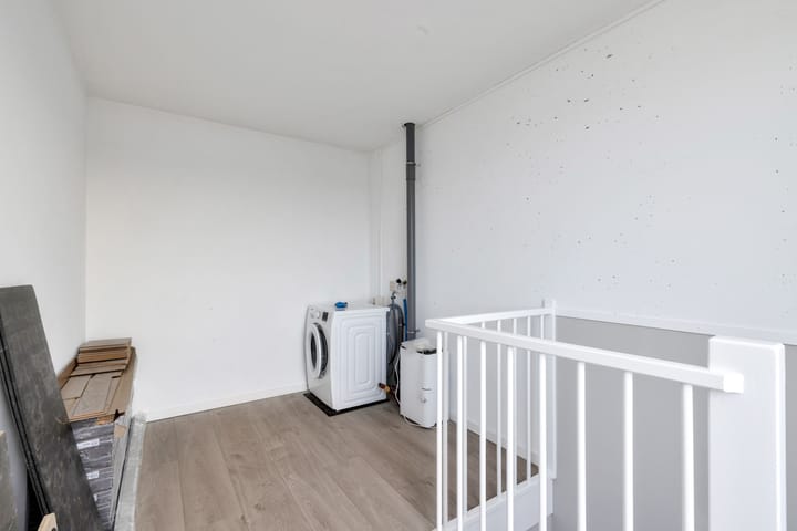 Photo 30 of Haya van Someren-Downerstraat 22