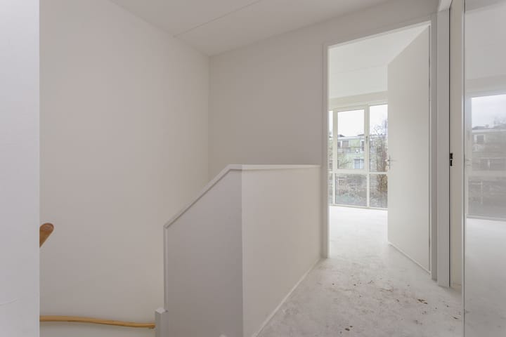 Photo 12 of Hugo de Vrieslaan 45