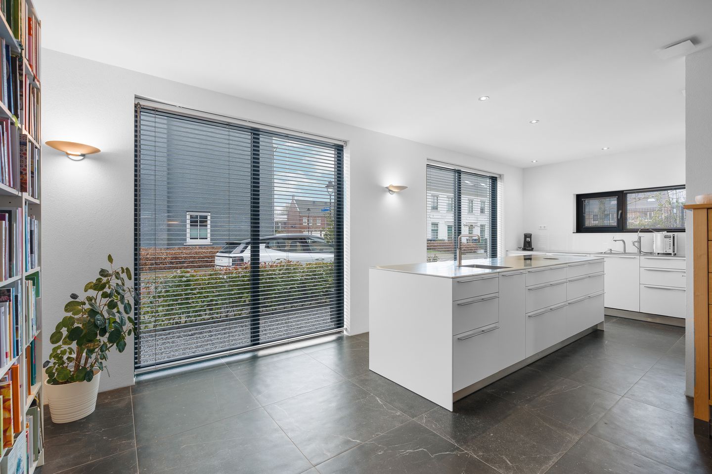 Photo 20 of Kamerlingh Onnesstraat 56