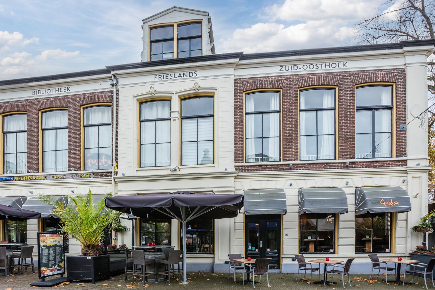 Bekijk foto 2 van Vleesmarkt 9