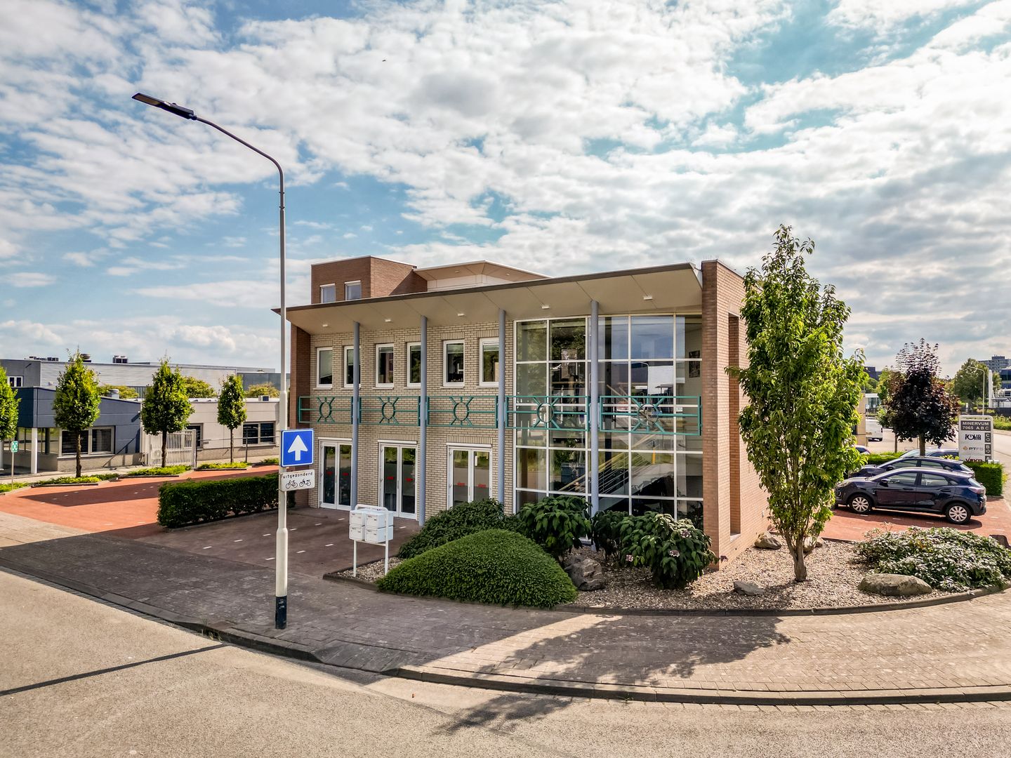 Bekijk foto 1 van Minervum 7065