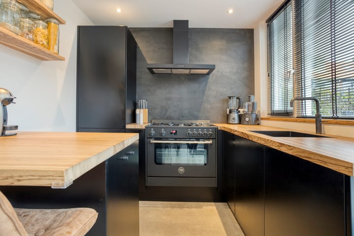 Foto 8 van Irenestraat 7