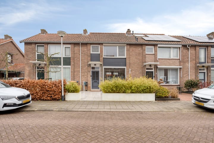 Foto 29 van Irenestraat 7