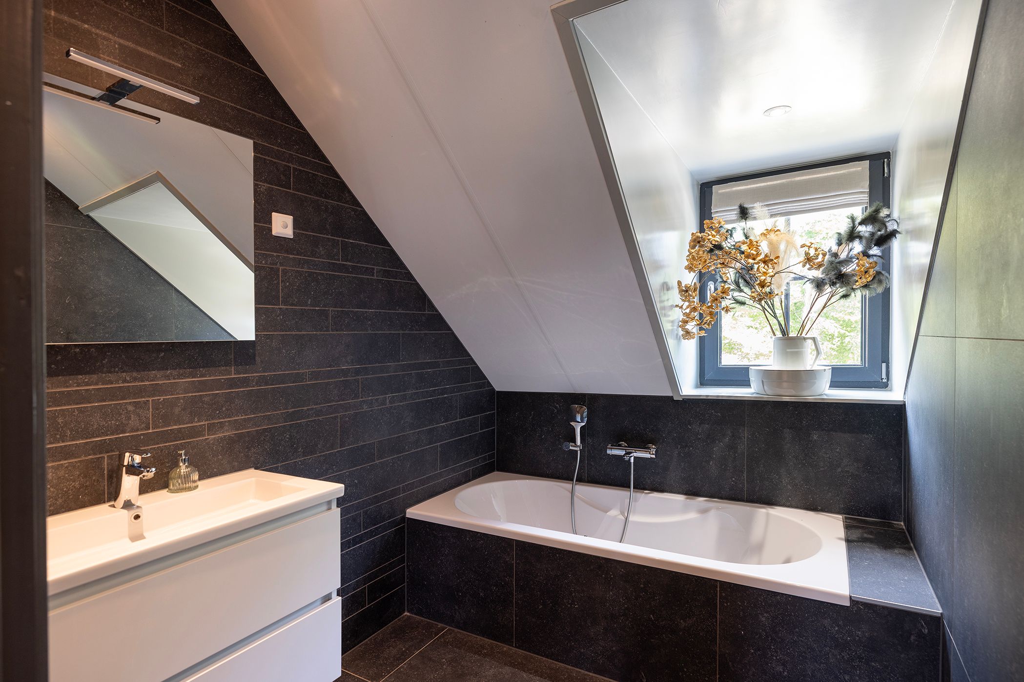 Foto 39 van Haarweg 14