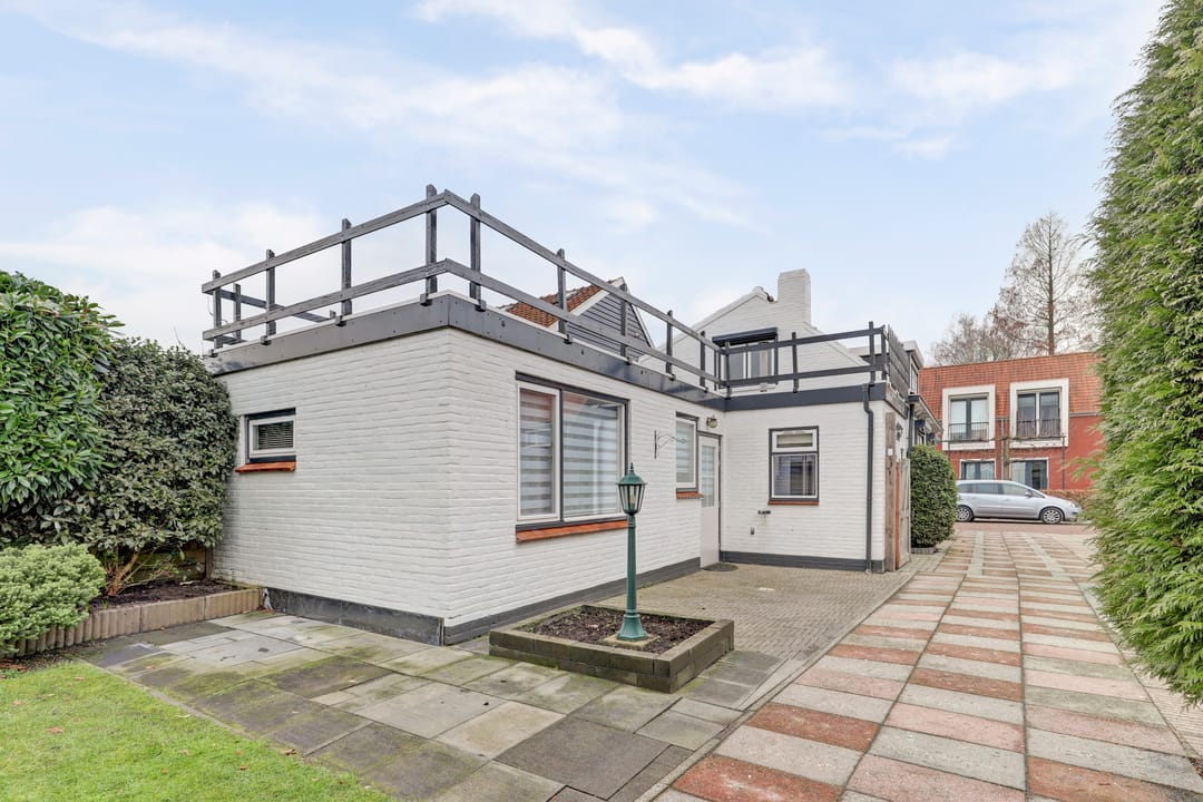 Photo 28 of Nazareth 1