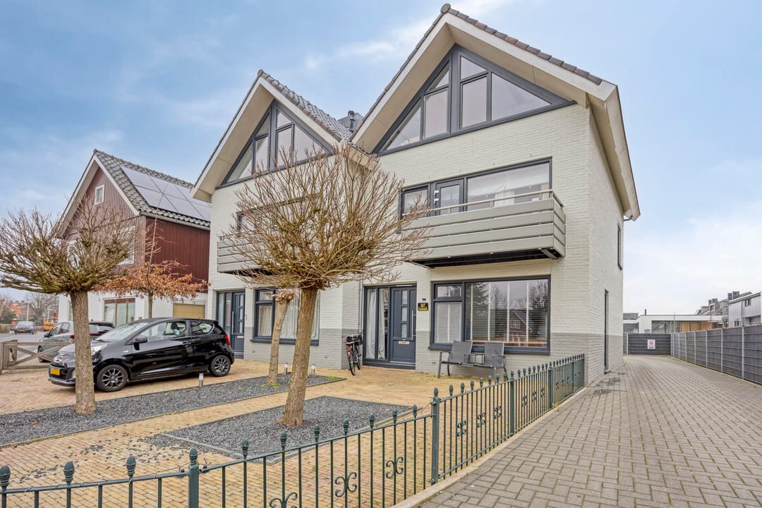 Photo 1 of Noordeinde 127