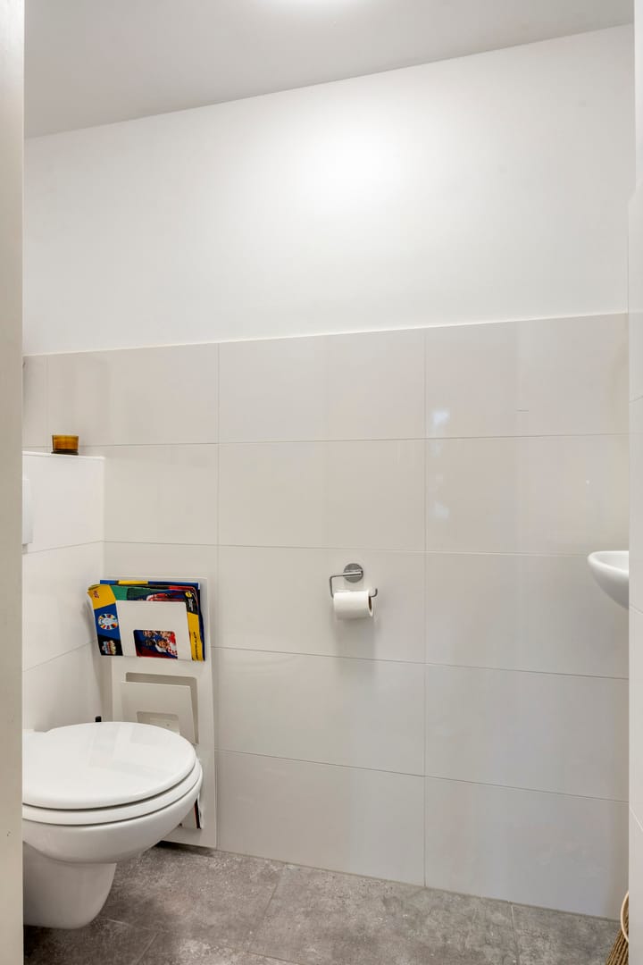 Photo 4 of Noordeinde 127