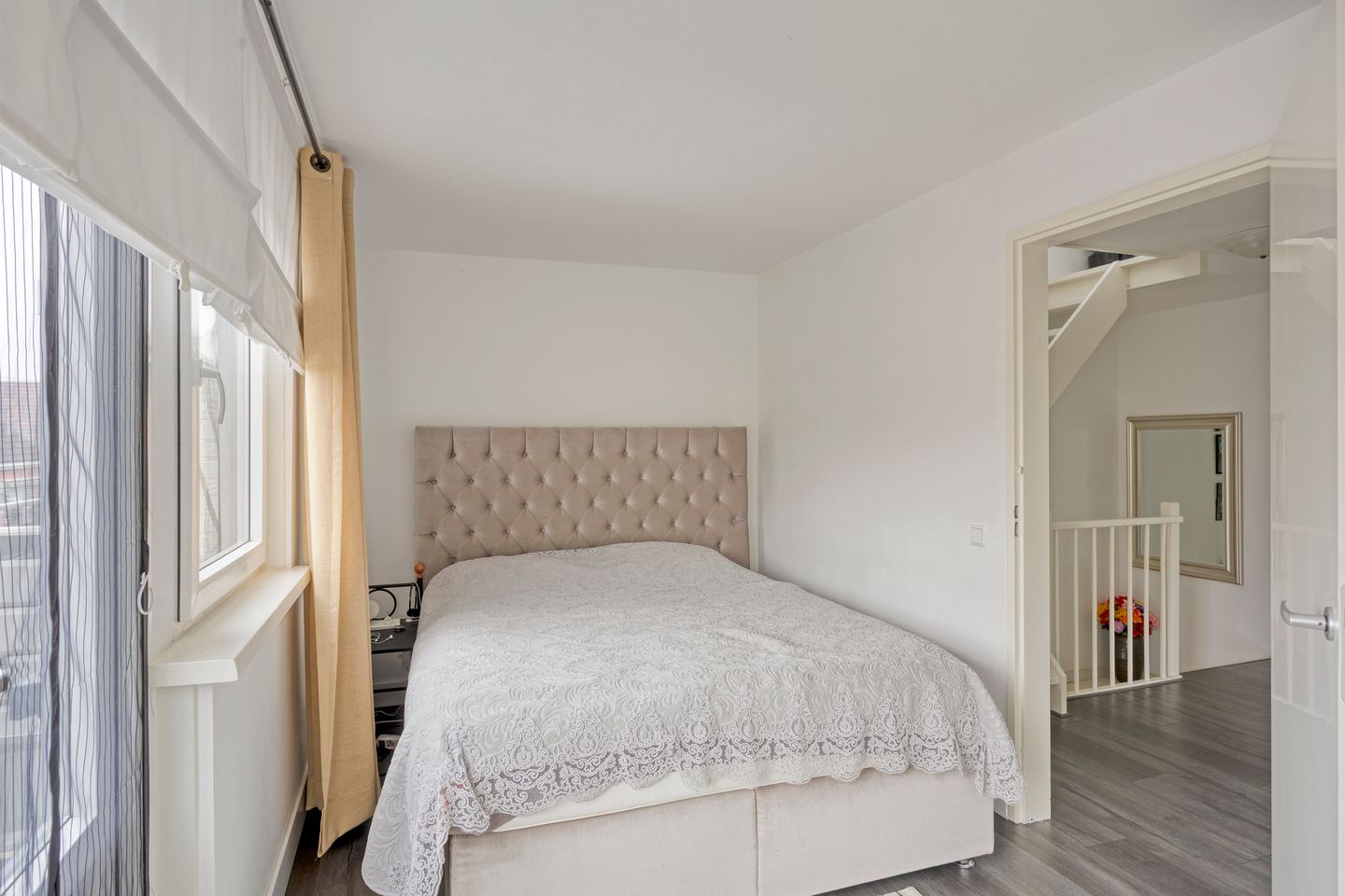 Photo 14 of Noordeinde 127