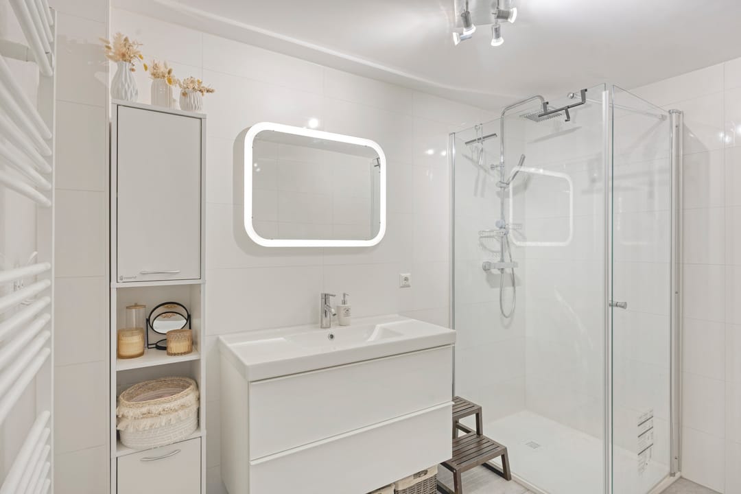 Photo 16 of Noordeinde 127