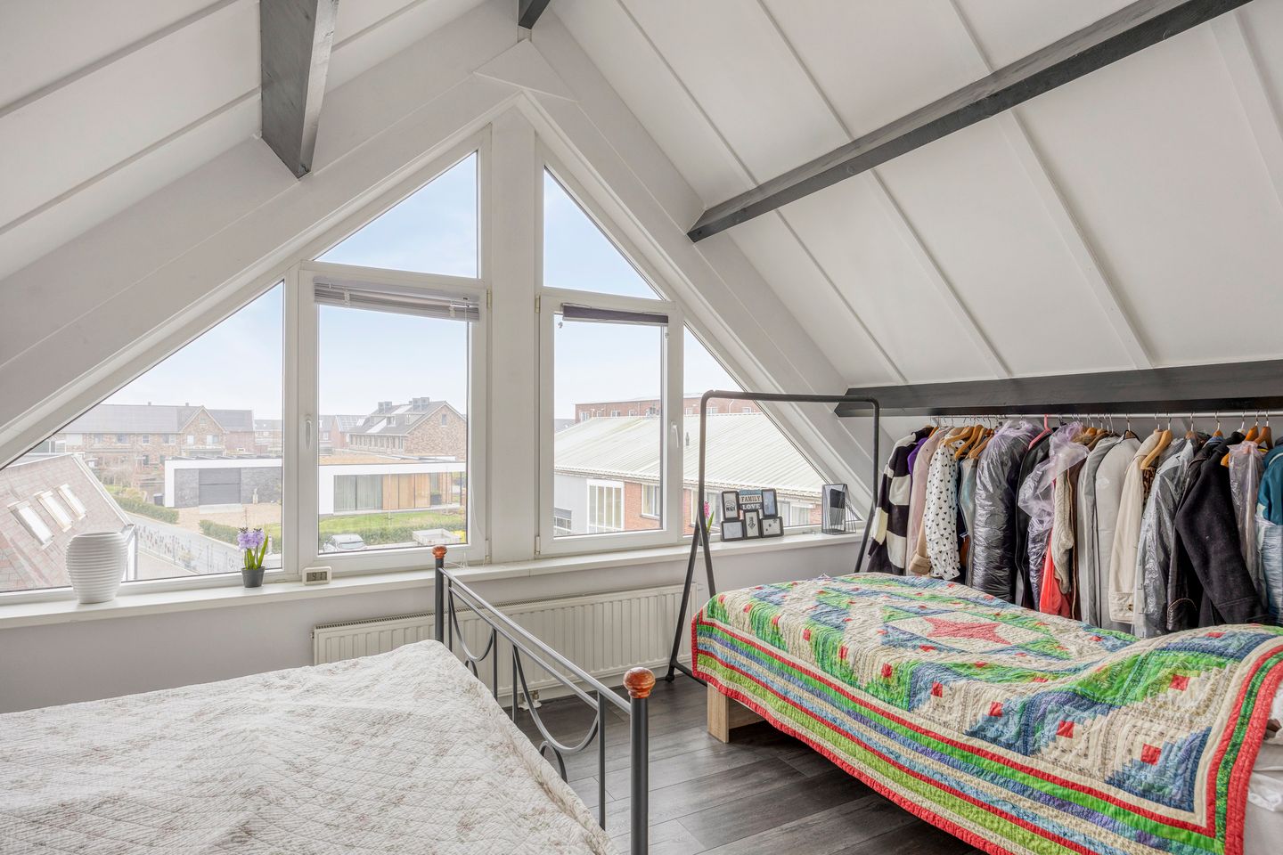 Photo 19 of Noordeinde 127