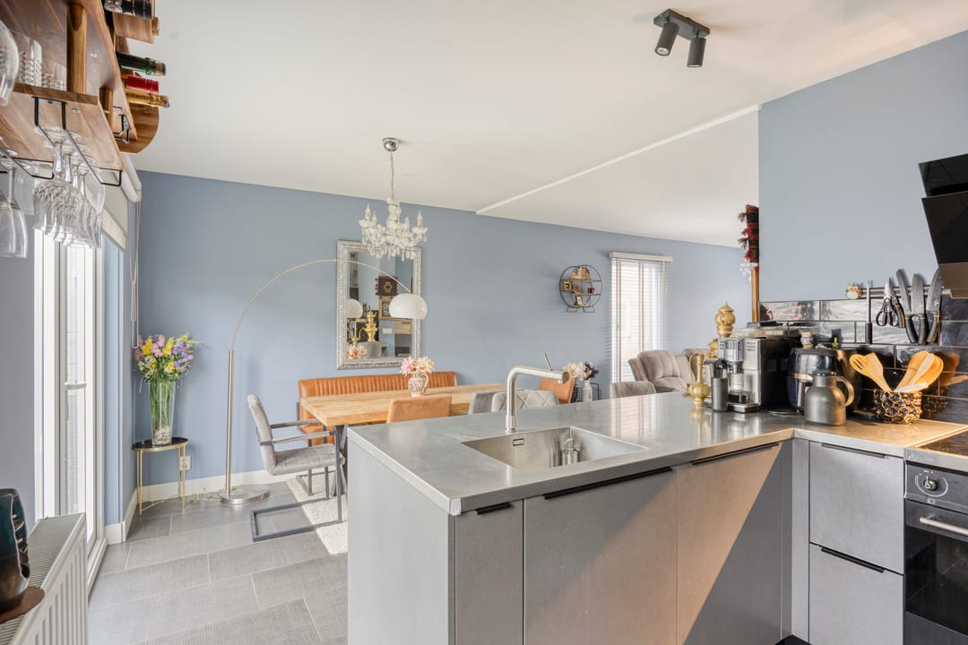 Photo 11 of Noordeinde 127