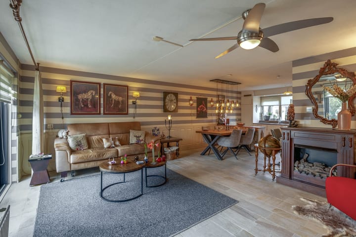 Photo 6 of Albert Schweitzerlaan 107