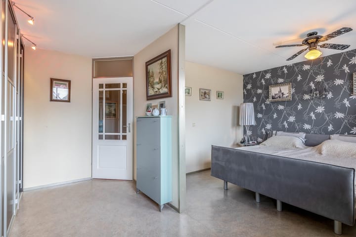 Photo 20 of Albert Schweitzerlaan 107