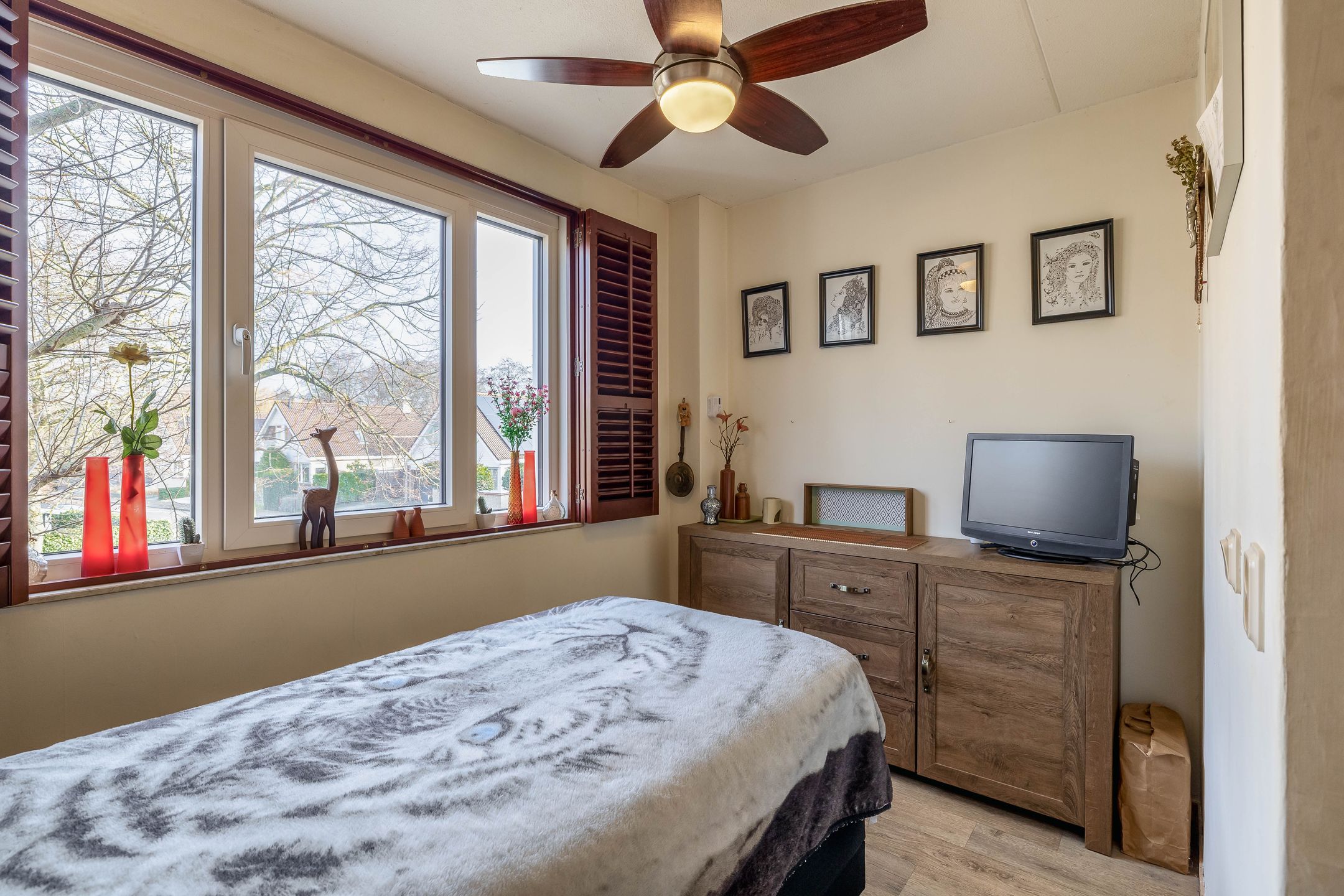 Foto 21 van Albert Schweitzerlaan 107