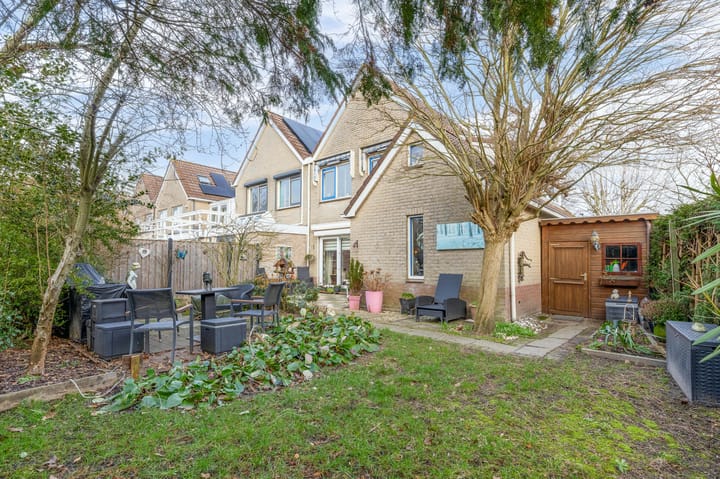 Photo 35 of Albert Schweitzerlaan 107