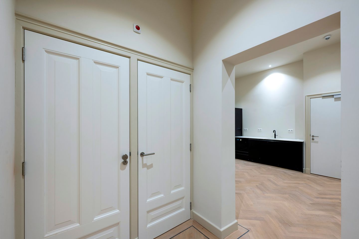 Bekijk foto 3 van Rokin 6