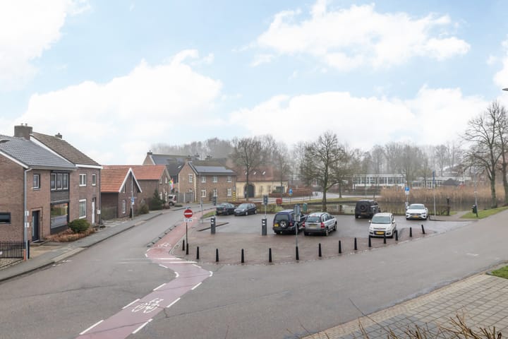 Photo 43 of Opfergeltstraat 6