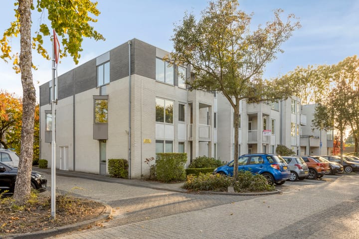 Foto 4 van Terpeborch 8