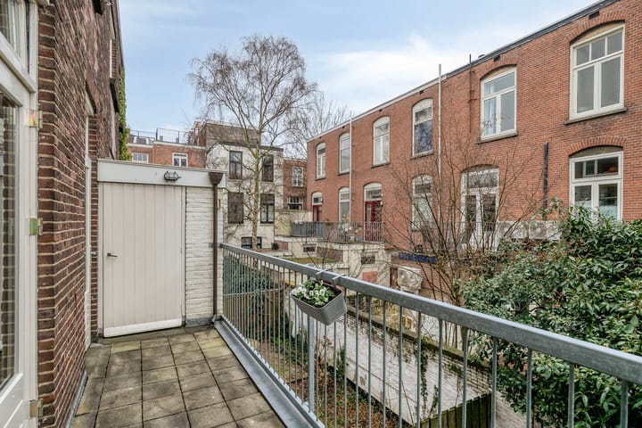 Photo 17 of Evertsenstraat 42