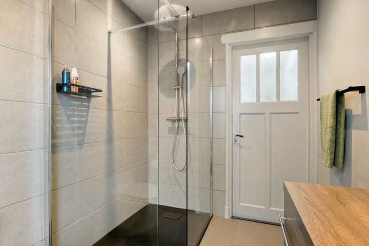 Photo 23 of Evertsenstraat 42