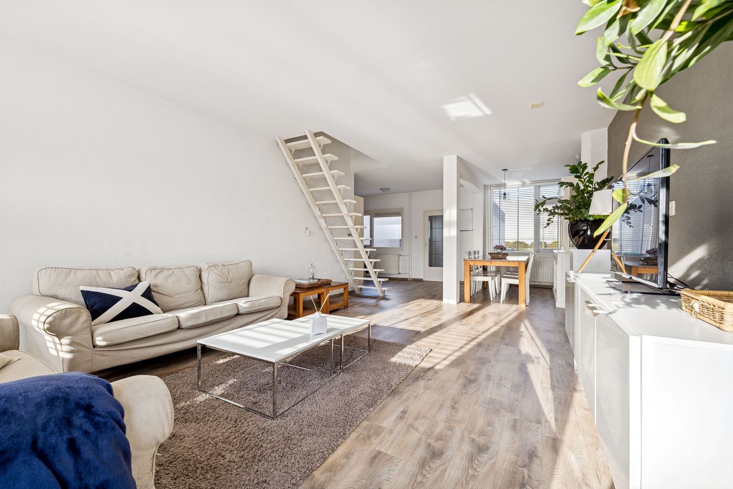 Photo 10 of Bijland 305