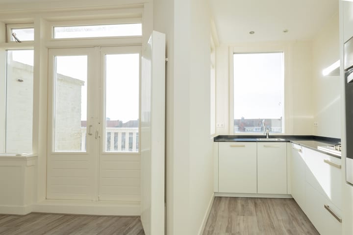 Photo 16 of Pisuissestraat 73