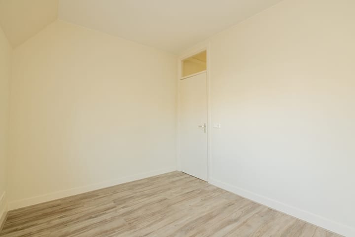 Photo 21 of Pisuissestraat 73