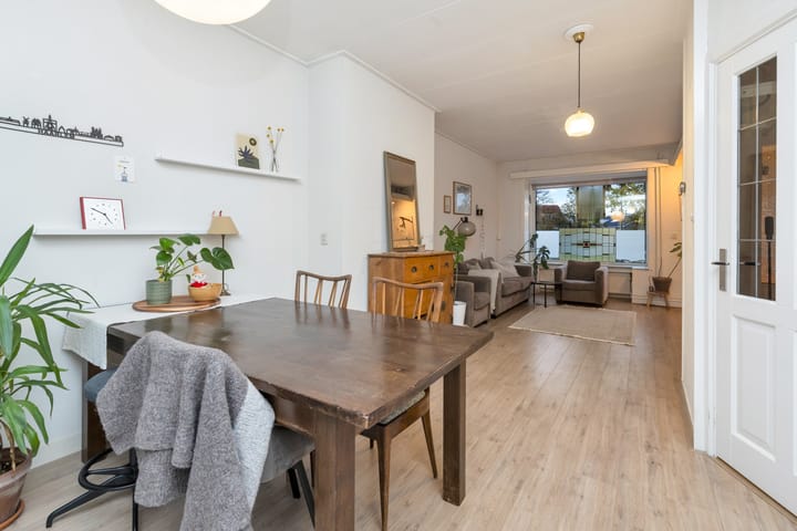 Foto 7 van Van Zeggelenplein 3