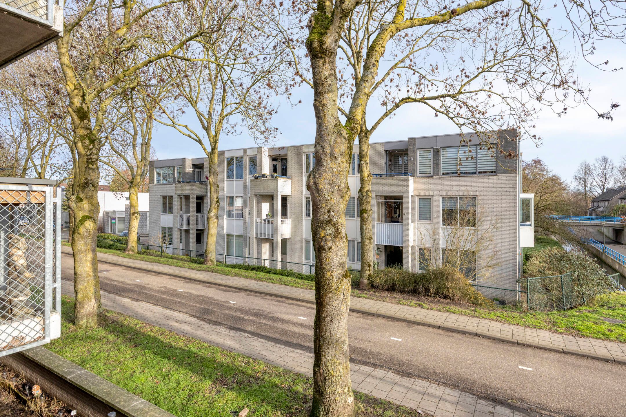 Foto 27 van Nieuwendijk 64