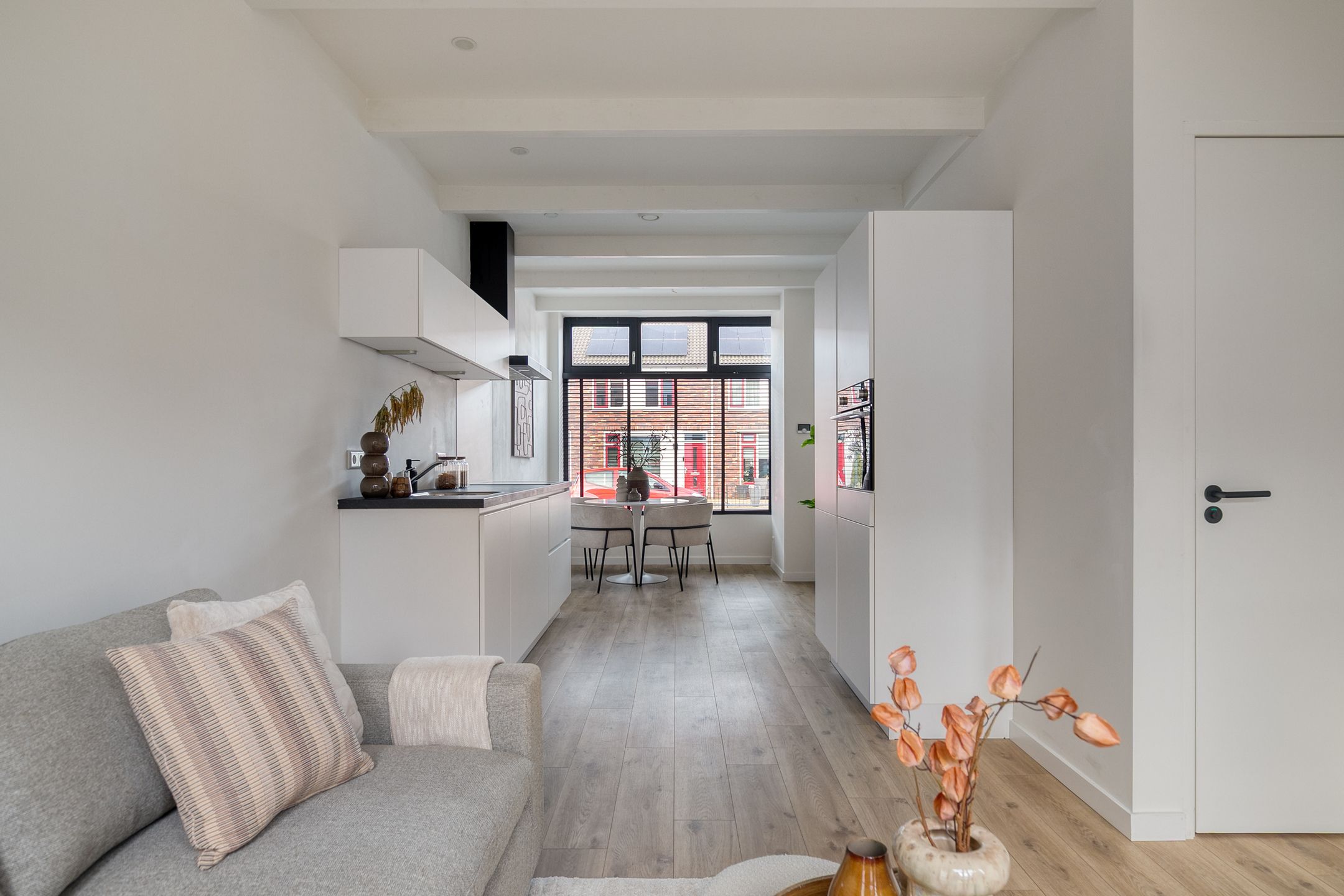 Photo 9 of Nassaustraat 73