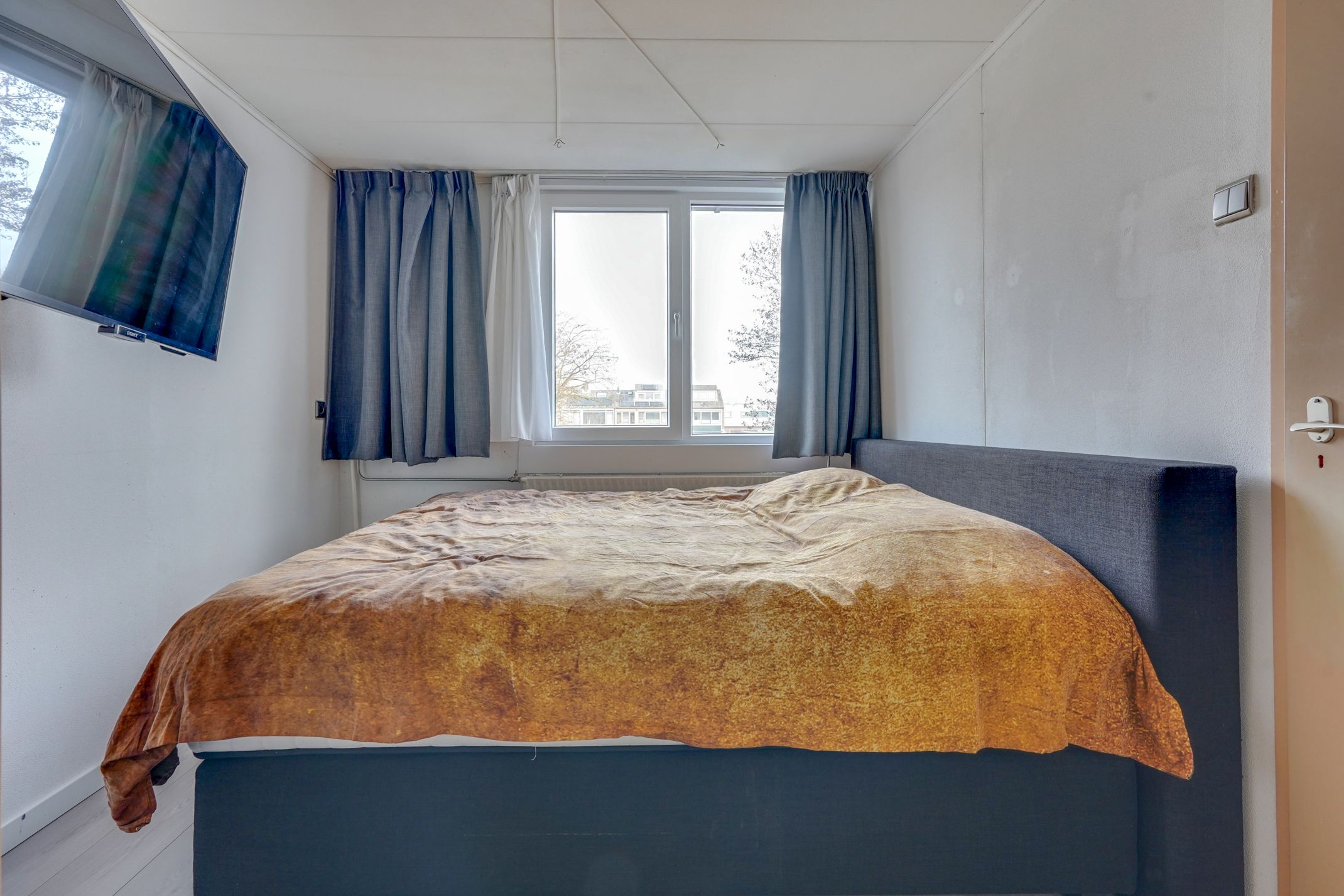 Photo 42 of Sperwerstraat 8