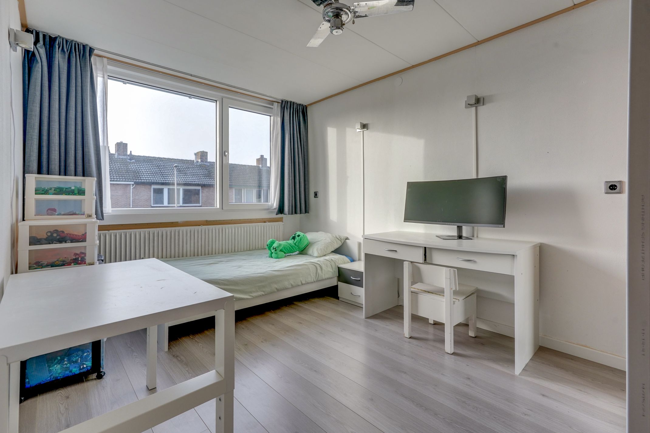 Photo 45 of Sperwerstraat 8