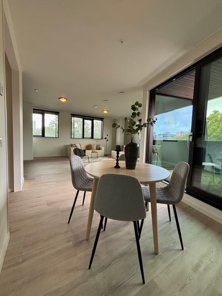 Photo 6 of Vincent van den Heuvellaan 51